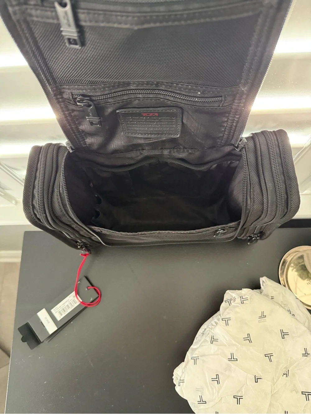 NWT Alpha 3 Hanging Travel Kit $225 MSRP